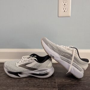 Brooks White and Gray Running Shoes